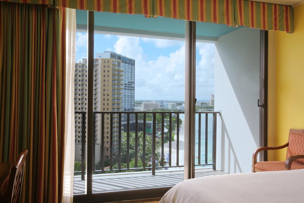 Guam Reef Hotel Tumon Eksteriør bilde