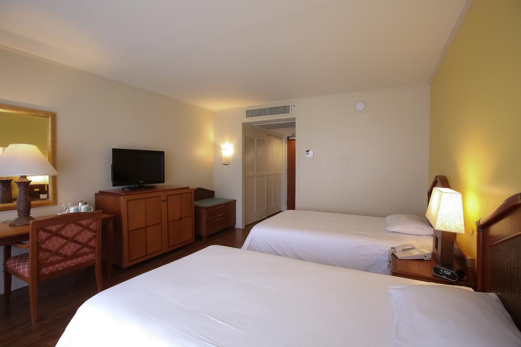 Guam Reef Hotel Tumon Eksteriør bilde