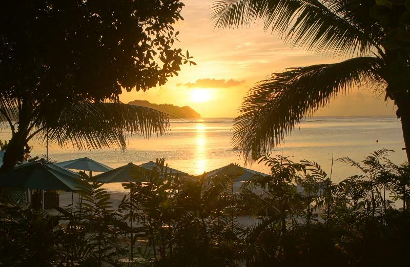 Guam Reef Hotel Tumon Eksteriør bilde